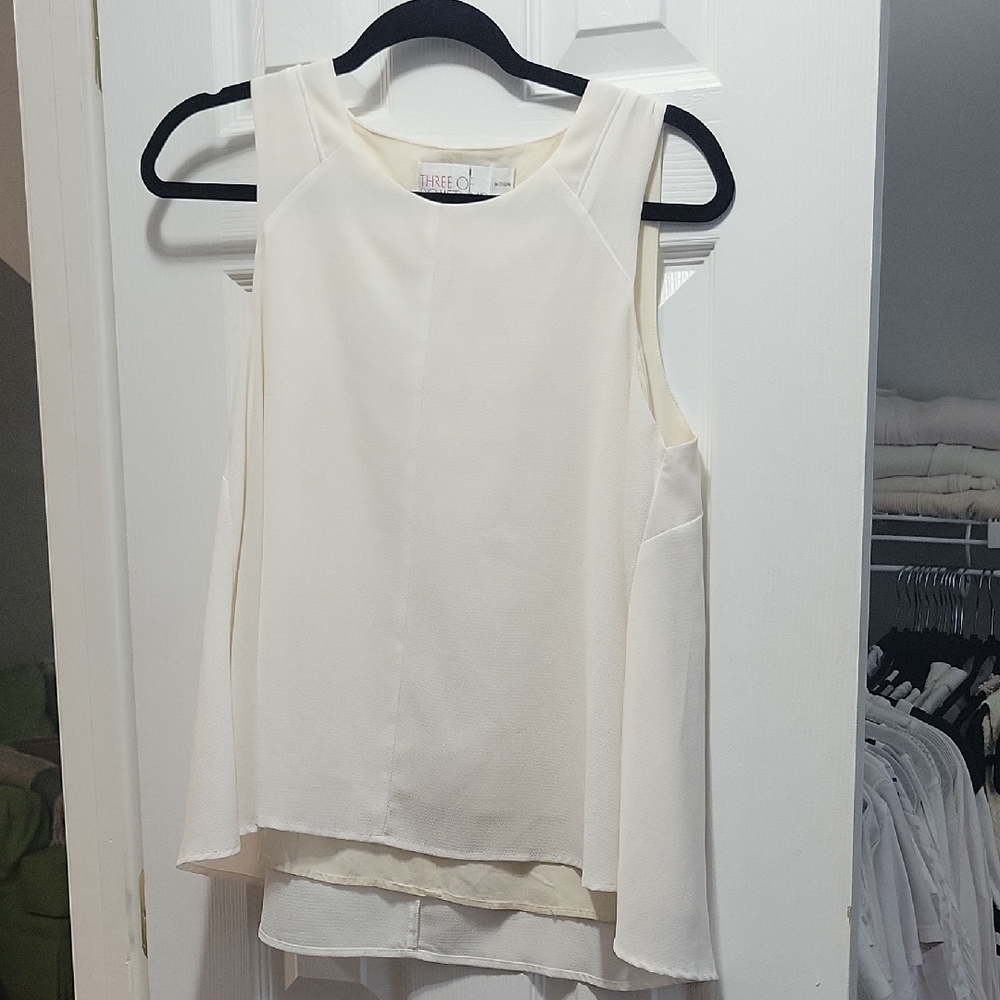 Three of Something Criss-Cross Back Sleeveless Tank Top | Size Medium